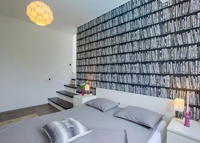 Neo Semesterbostad *